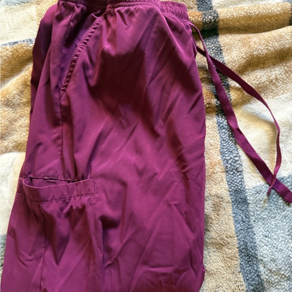Women’s Lightweight Drawstring Pants in Plum - Picture 2 of 2